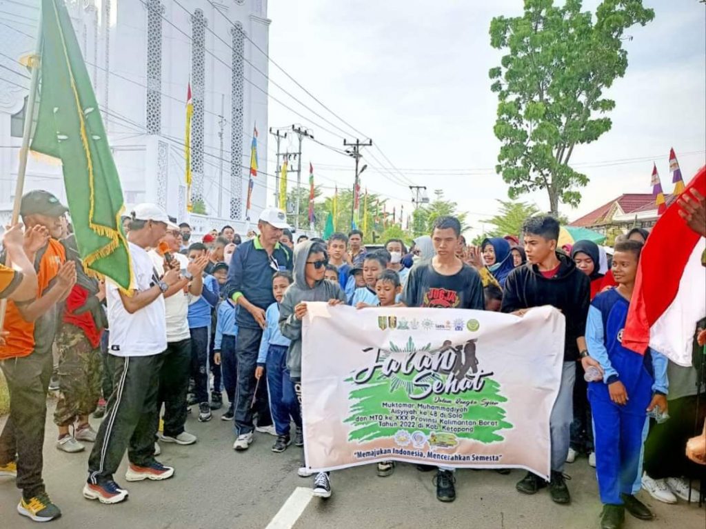 Syiar Muktamar Muhammadiyah Dan Aisyiyah Ke-48 Diisi Kegiatan jalan Sehat