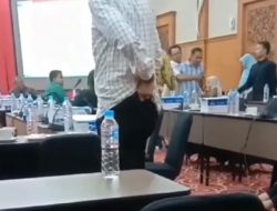 Program Rakyat Tak Berjalan, Ketua DPRD Kab. Solok Geprak Meja Saat Rapat